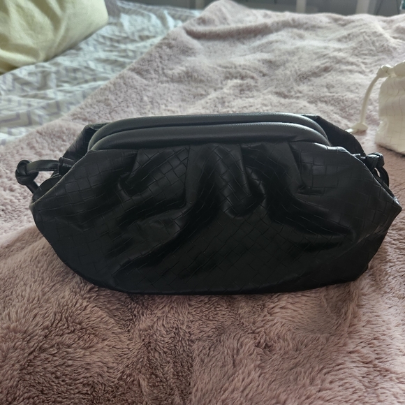 Woven bag - Picture 1 of 3